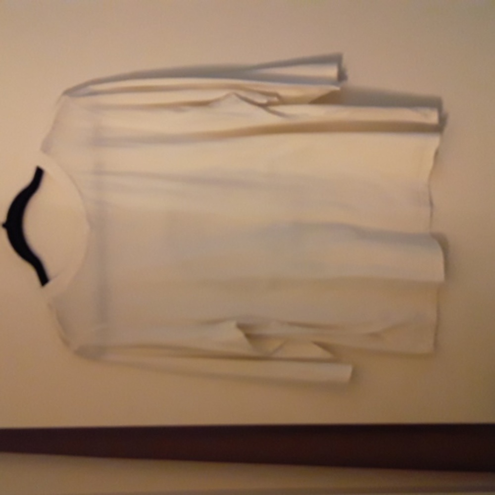 NWOT 3/4 sleeve tee - Picture 6 of 6